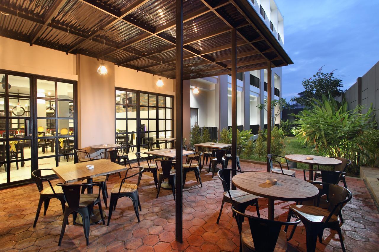 Helios Hotel Bone Watampone Exterior photo